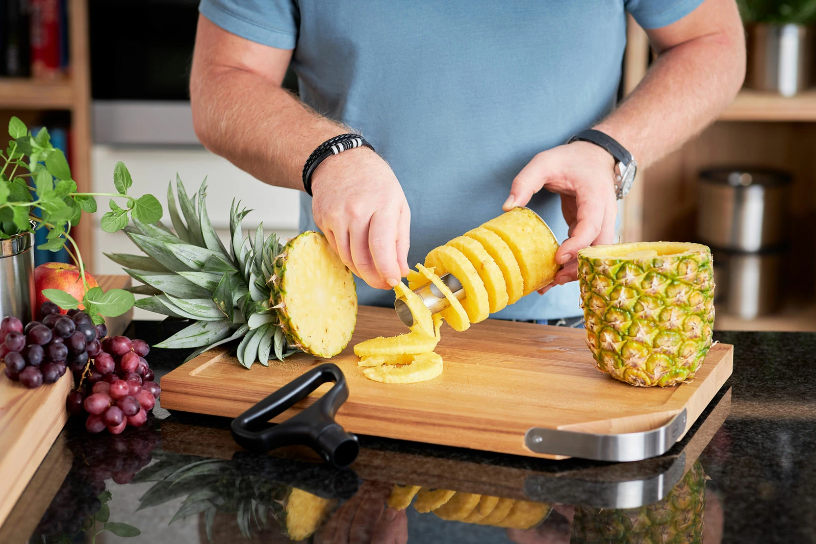 Noch Mehr Küchenhelfer Rösle Ananasschneider Pro 4 Noch Mehr Küchenhelfer Rösle Ananasschneider Pro - Image 2